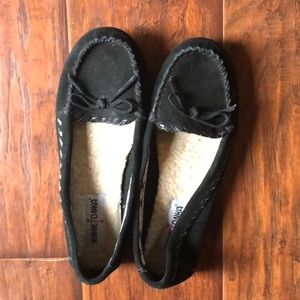 Minnetonka moccasins shoes black 8.5 women’s